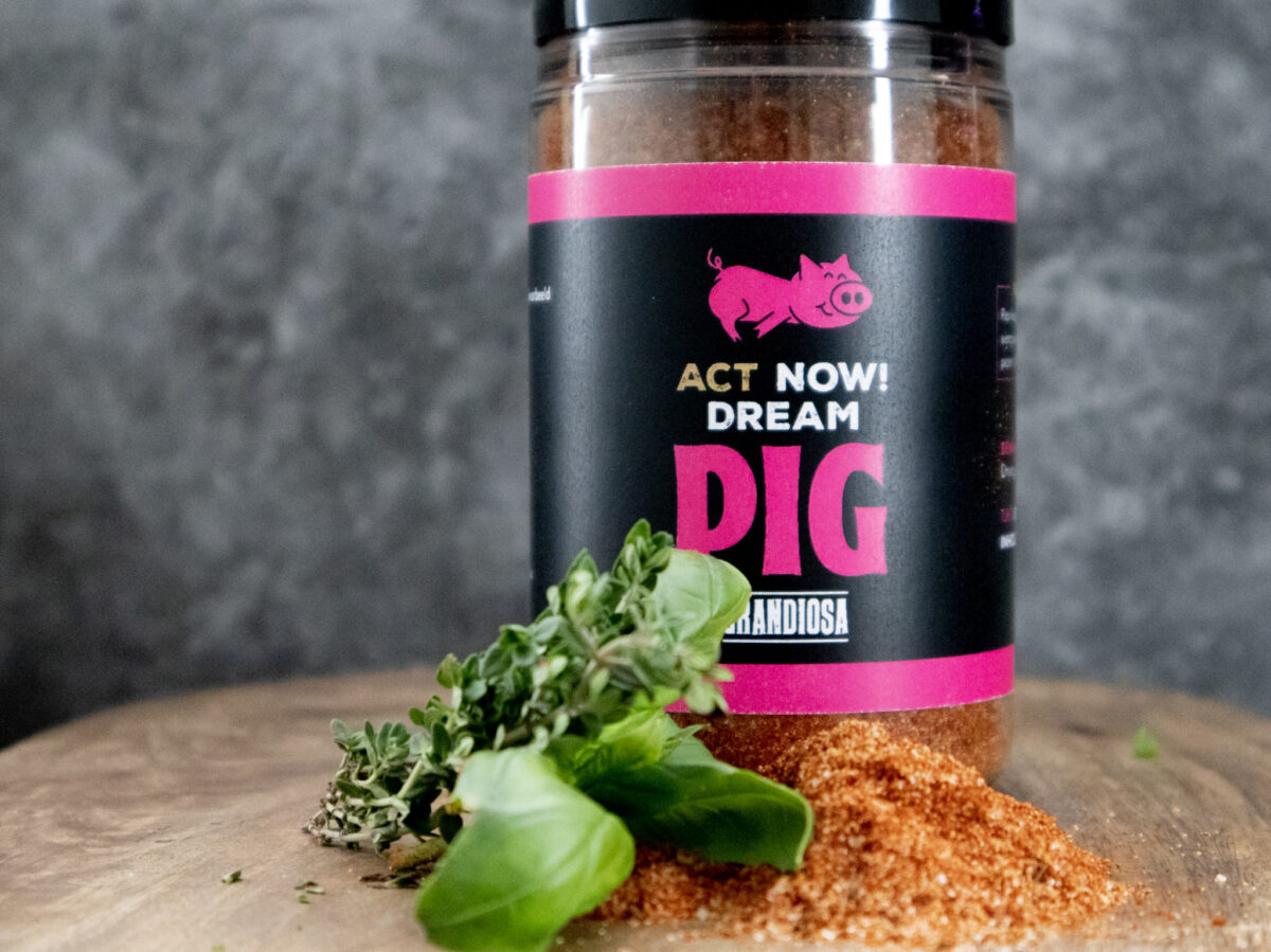Pig_Grijze_achtergrond GGrandiosa BBQ Rub - varken